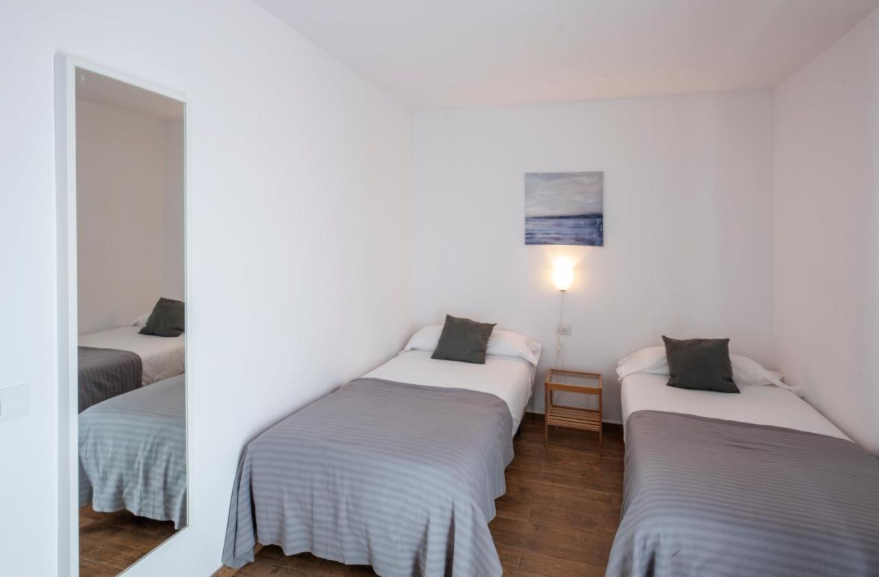 Apartamentos Los Rosales Playa Cancajos.- BreNa Baja  Exterior foto