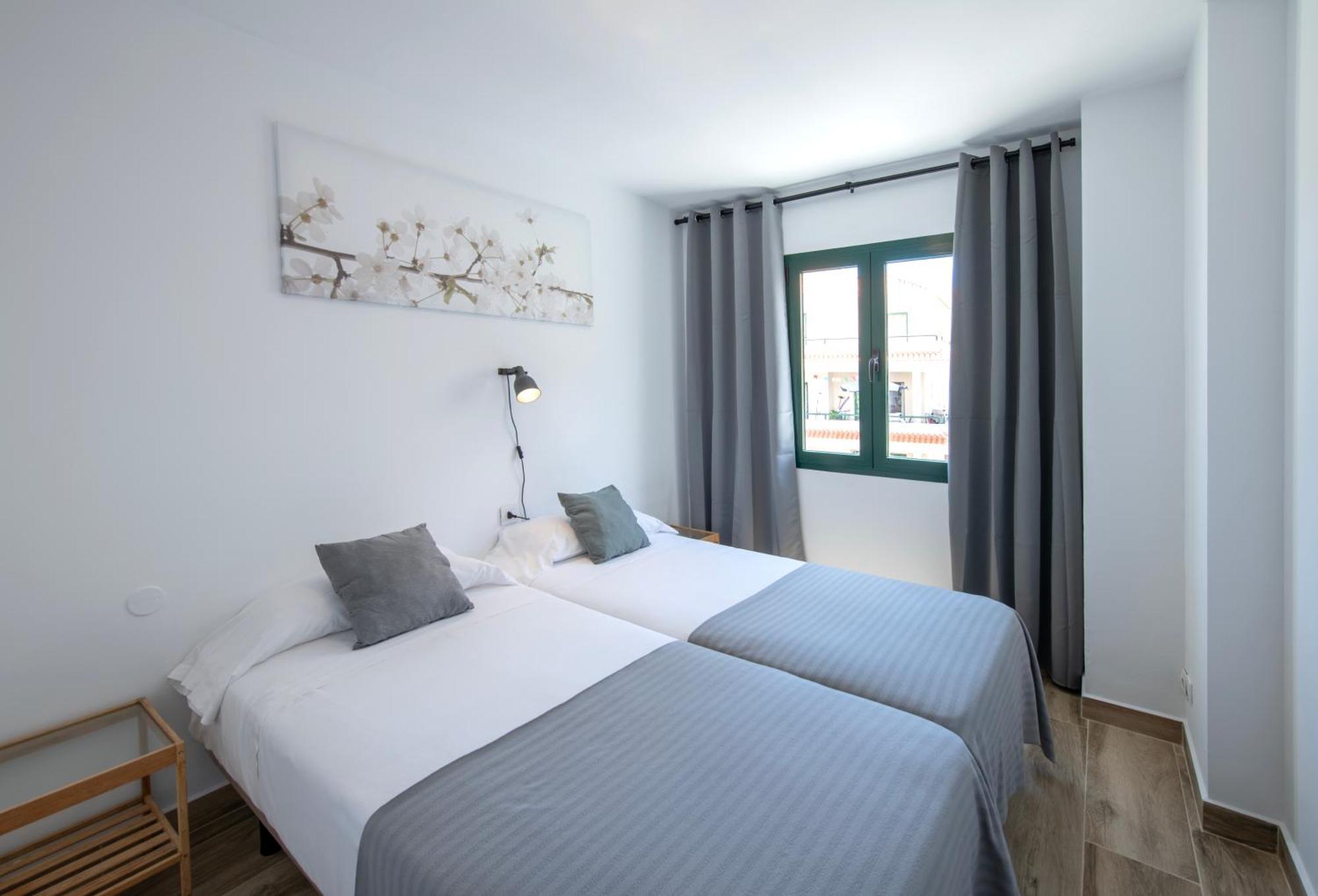 Apartamentos Los Rosales Playa Cancajos.- BreNa Baja  Exterior foto